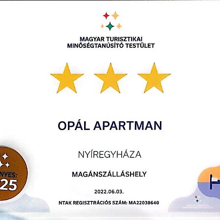 Opál Apartman Apartamento Nyíregyháza Exterior foto